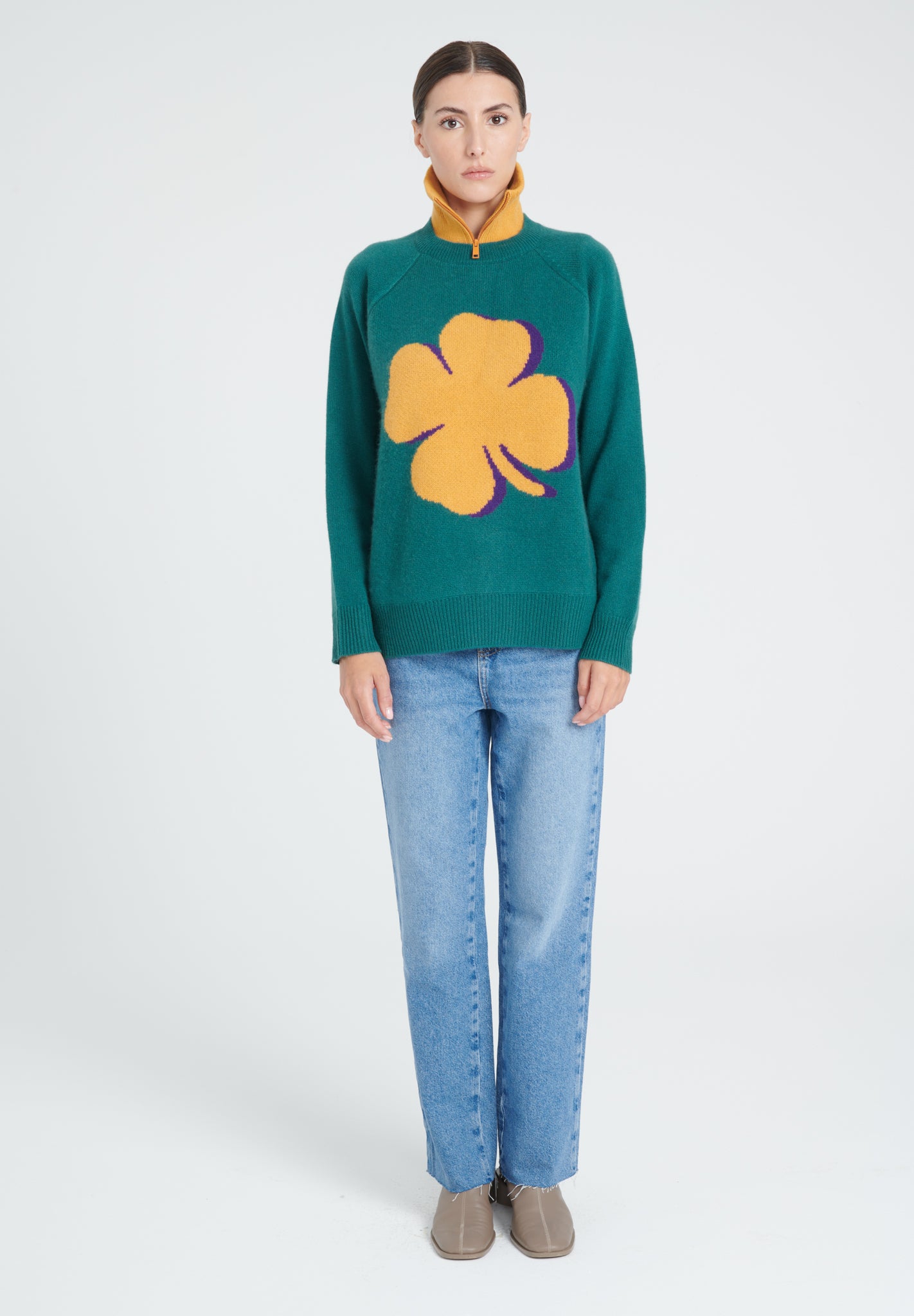 ZAYA 10 Round neck sweater with raglan sleeves in dark green 4-thread clover jacquard cashmere