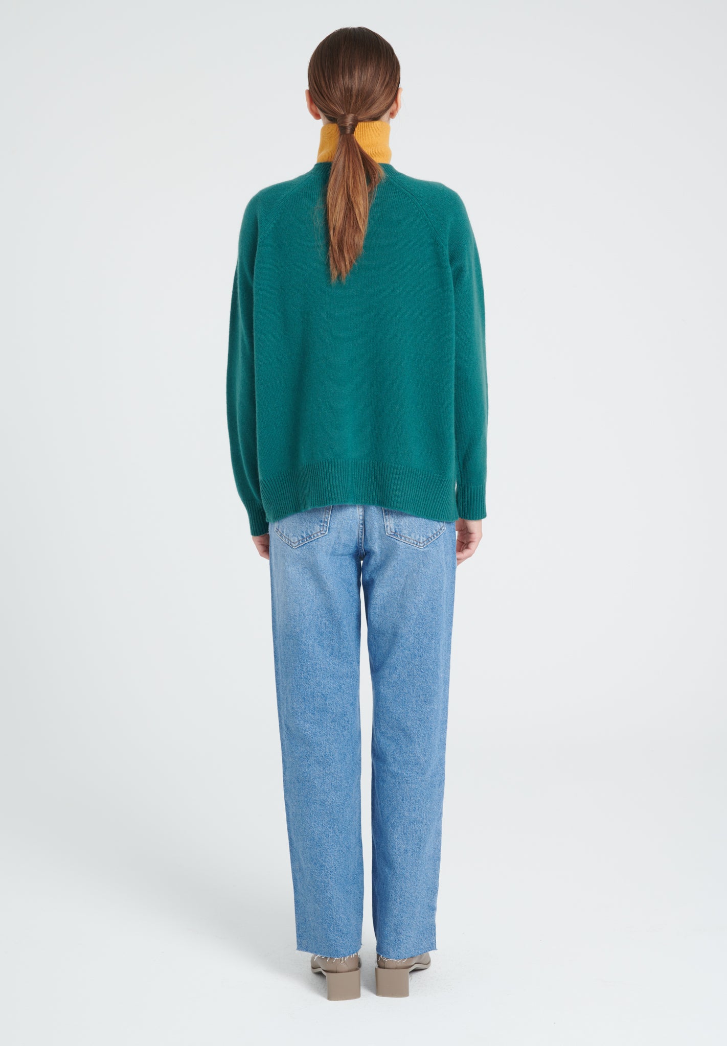 ZAYA 10 Round neck sweater with raglan sleeves in dark green 4-thread clover jacquard cashmere
