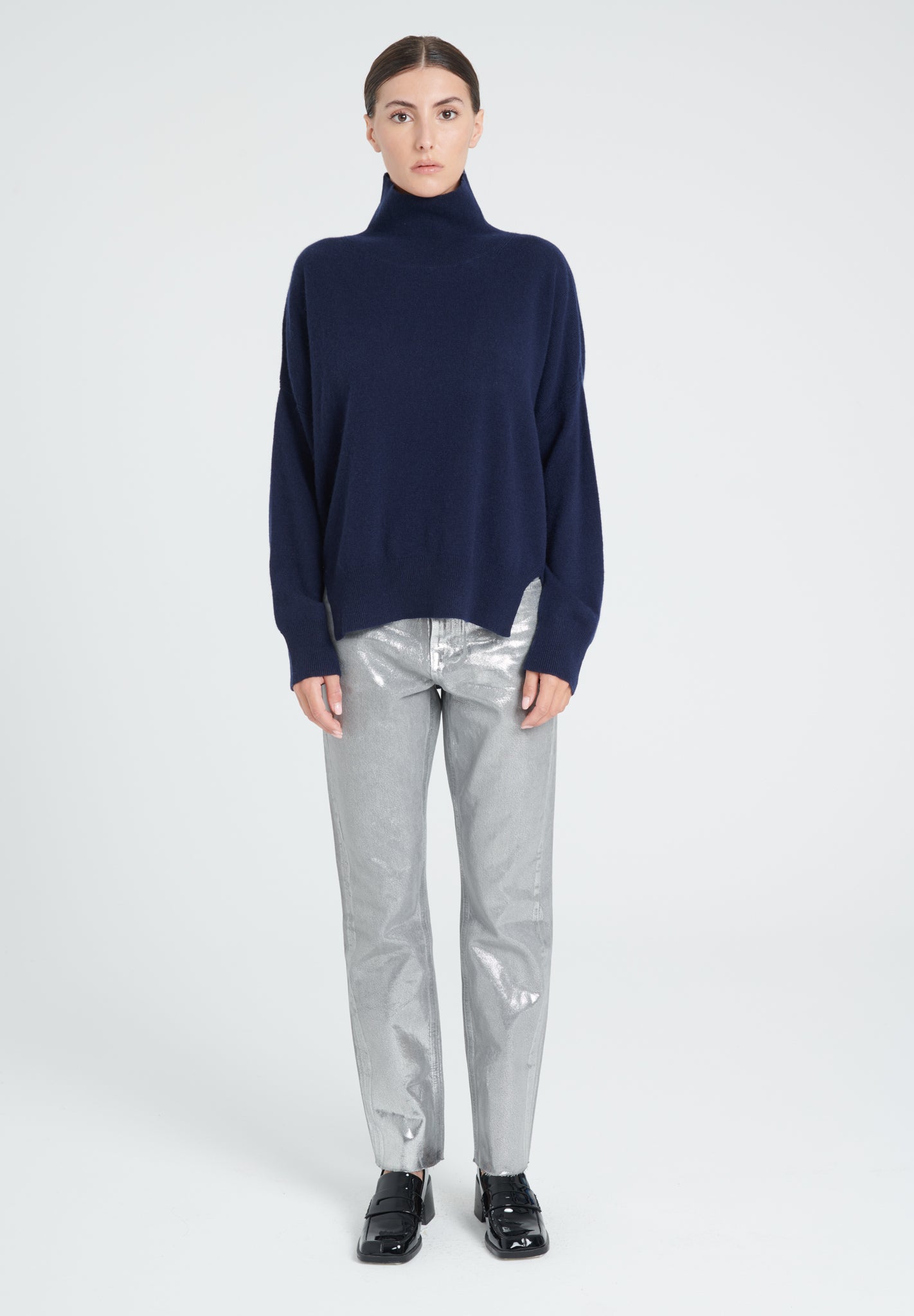 ZAYA 13 Oversized high neck sweater in navy blue cashmere