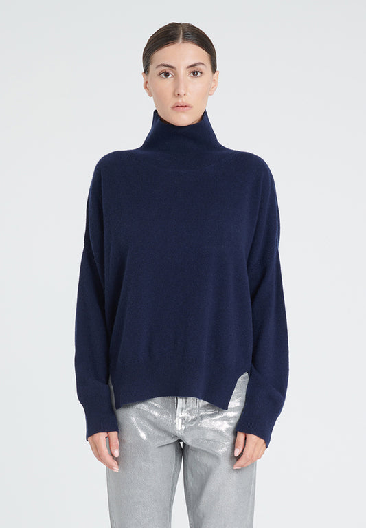 ZAYA 13 Übergroßer Pullover mit hohem Kragen aus marineblauem Kaschmir