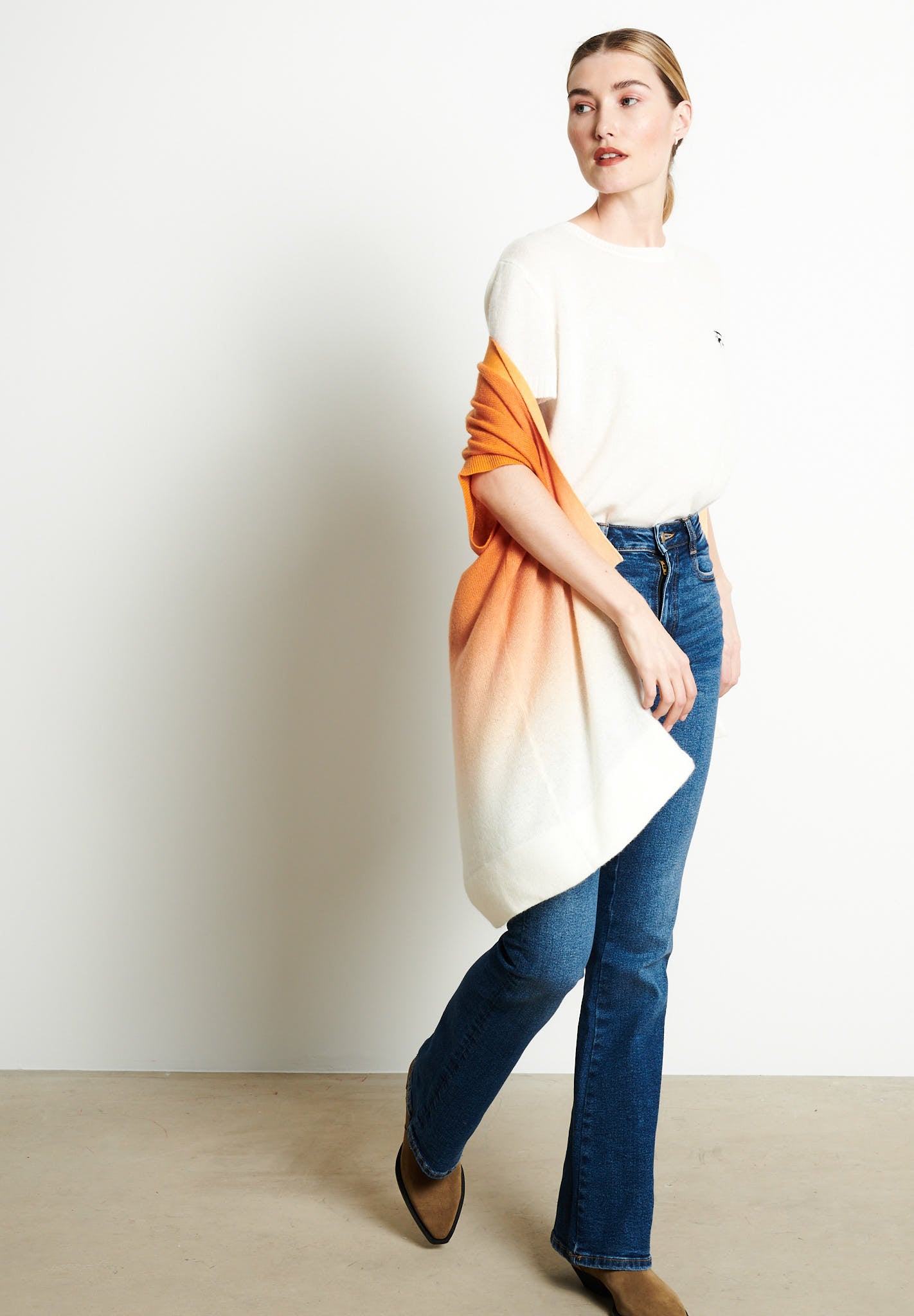 AVA 11 Kimono en cachemire tie & dye blanc écru imprimé orange