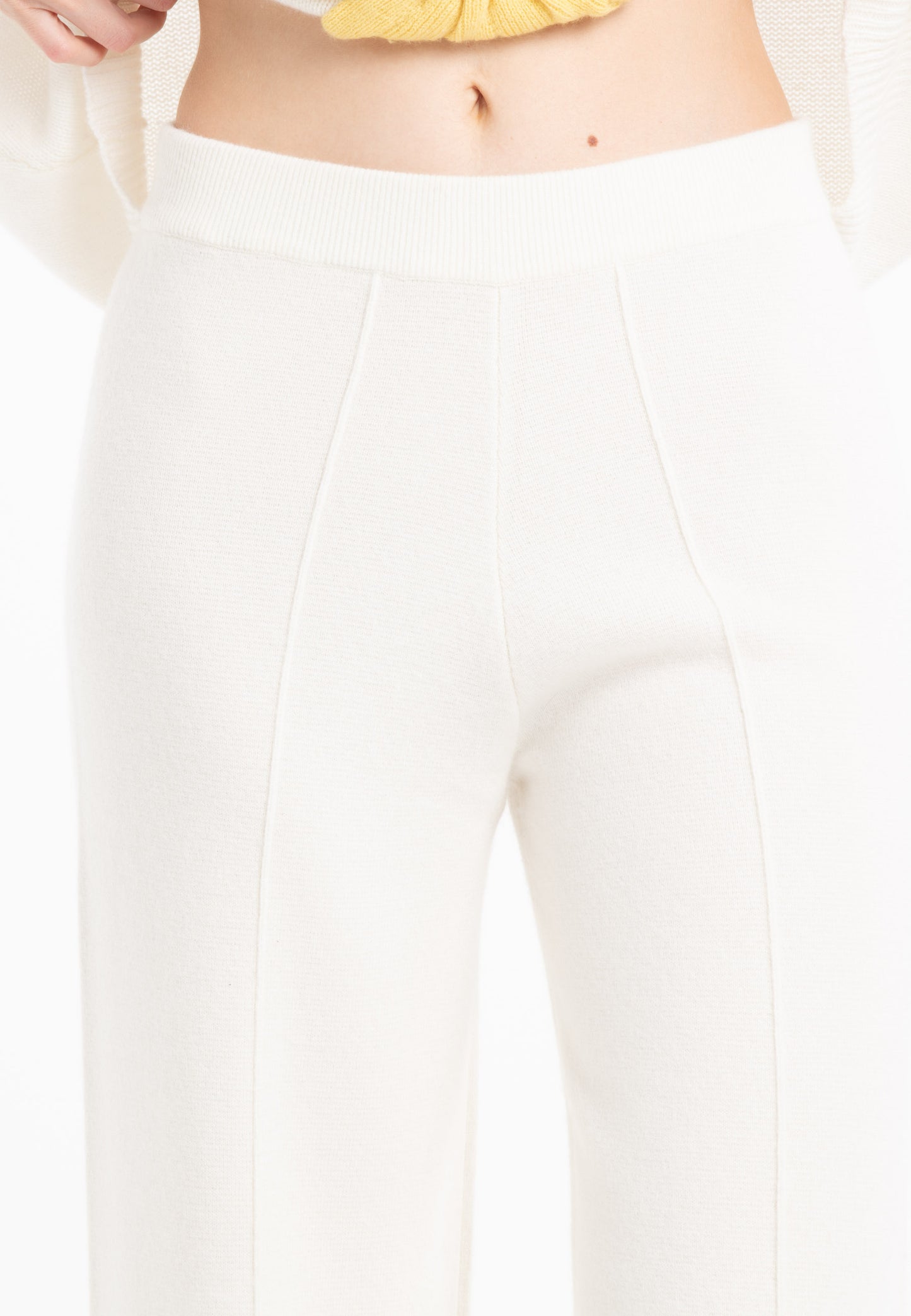 NAMI 25 Pantalon en maille milano en cachemire blanc écru