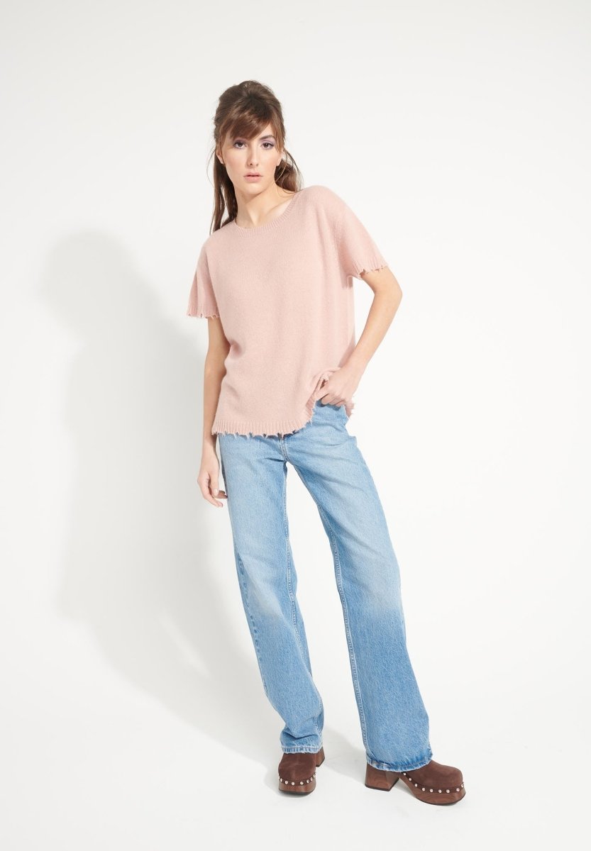 AVA 6 T shirt en cachemire déjaugé col rond manches courtes avec finitions ciselées rose poudré - Studio cashmere8