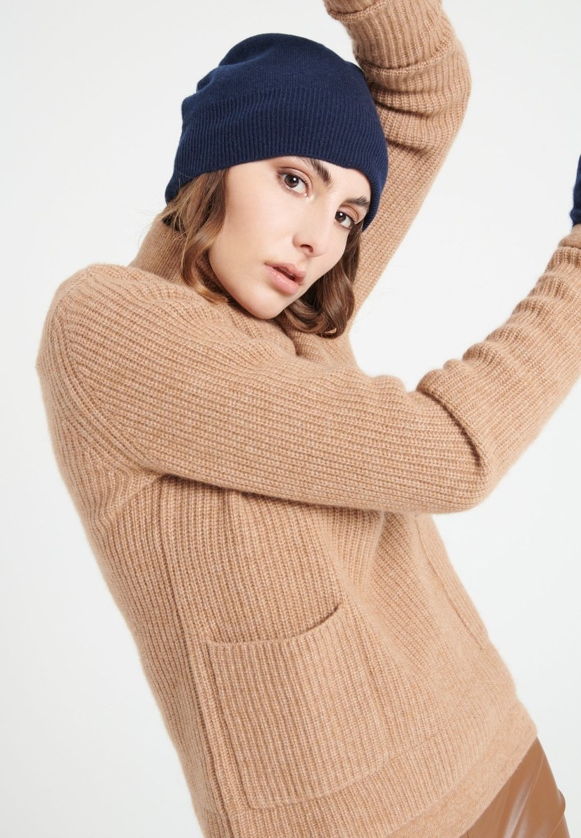 Bonnet en cachemire bleu marine - Studio cashmere8