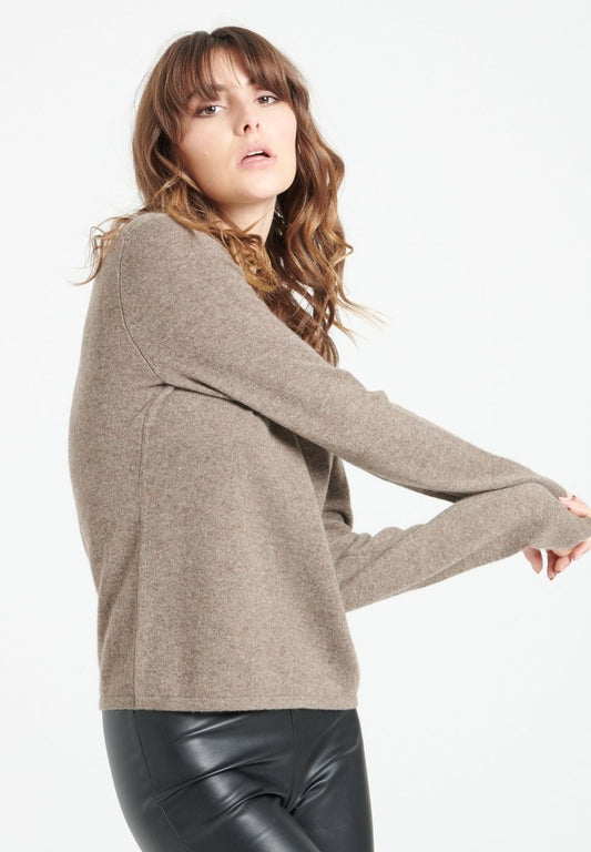 LILLY 1 Pull col rond en cachemire cintré taupe - Studio cashmere8