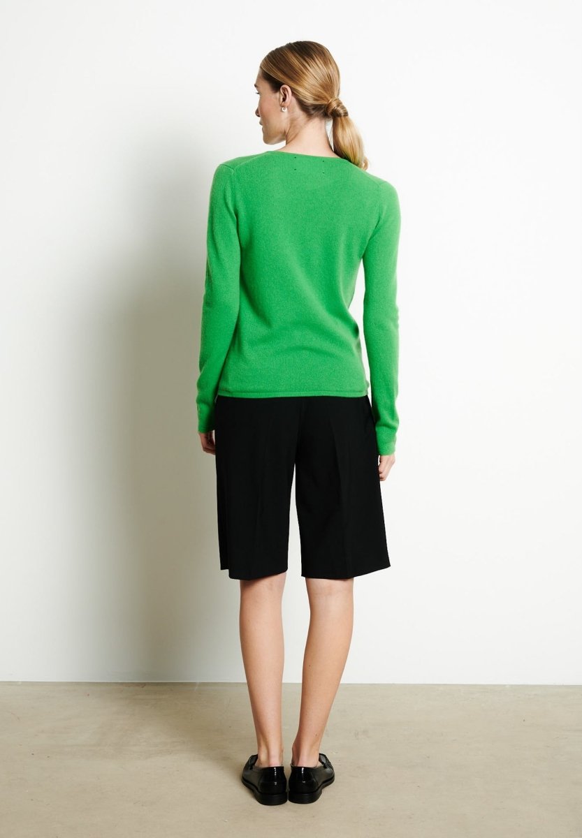 LILLY 2 Pull col V en cachemire vert pomme - Studio cashmere8