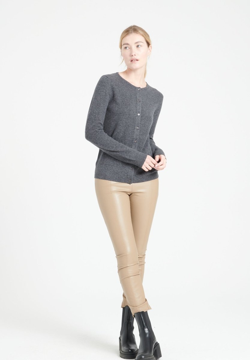 LILLY 4 Cardigan col rond en cachemire cintré gris anthracite - Studio cashmere8