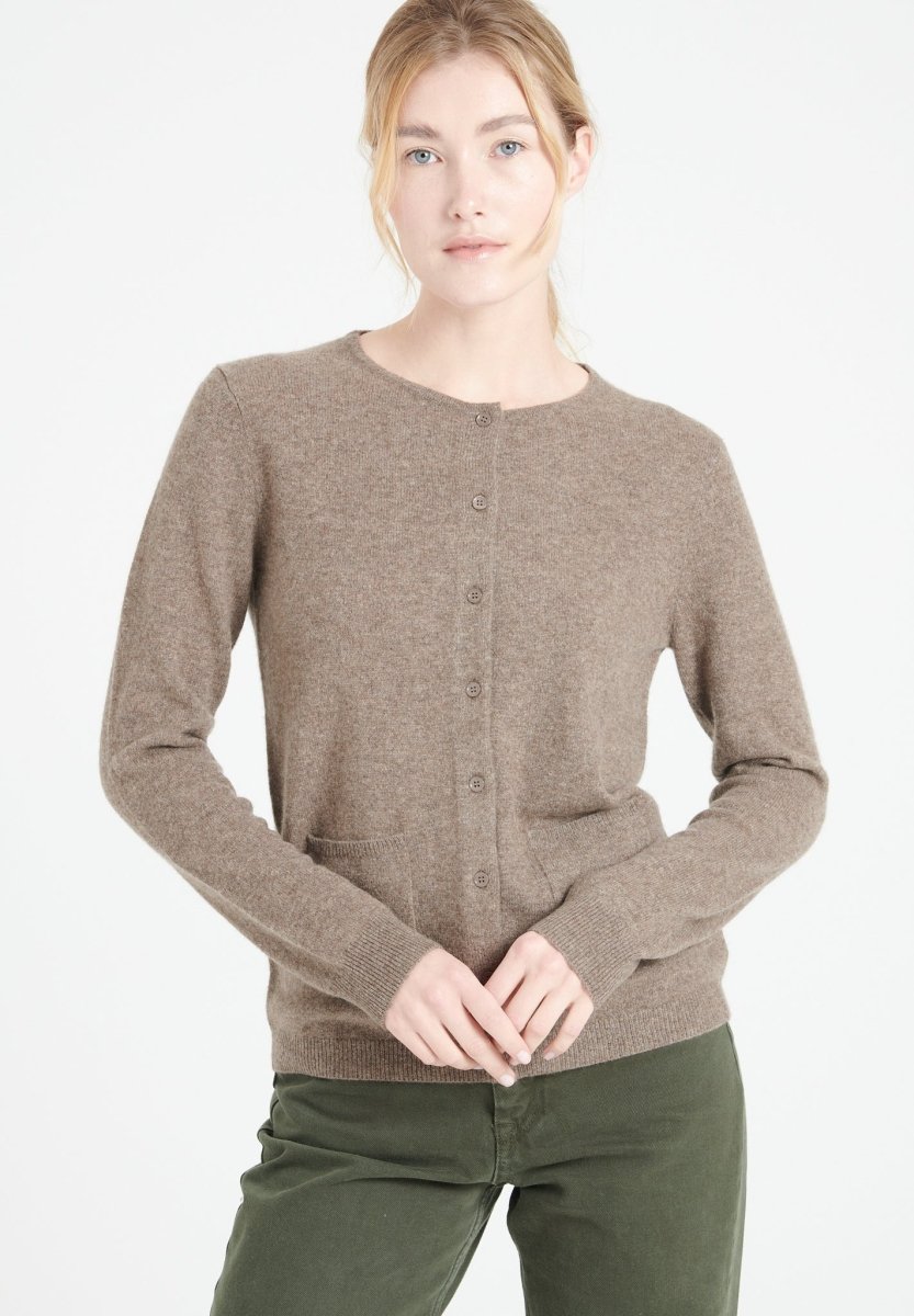 LILLY 4 Cardigan col rond en cachemire cintré taupe - Studio cashmere8