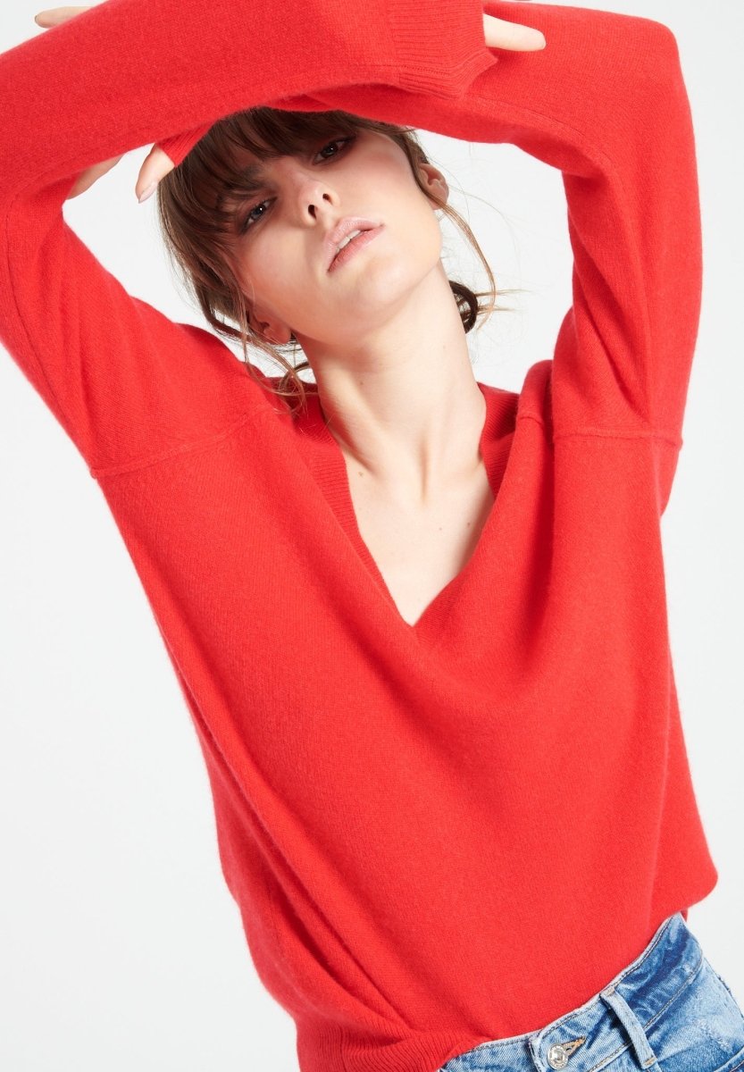 LILLY 6 Pull col V en cachemire ample rouge - Studio cashmere8