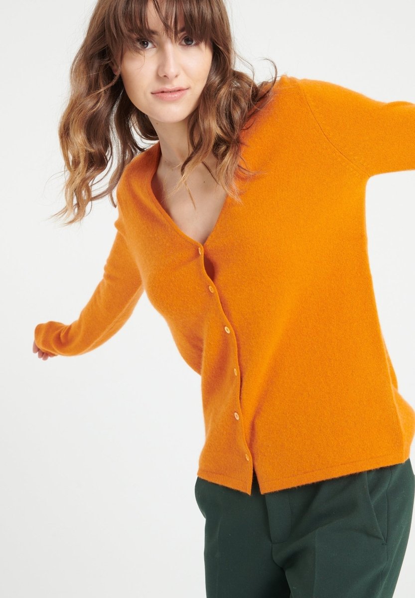 LILLY 7 Cardigan col V en cachemire cintré orange citrouille - Studio cashmere8