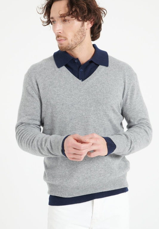 LUKE 1 Pull col V en cachemire gris clair - Studio cashmere8