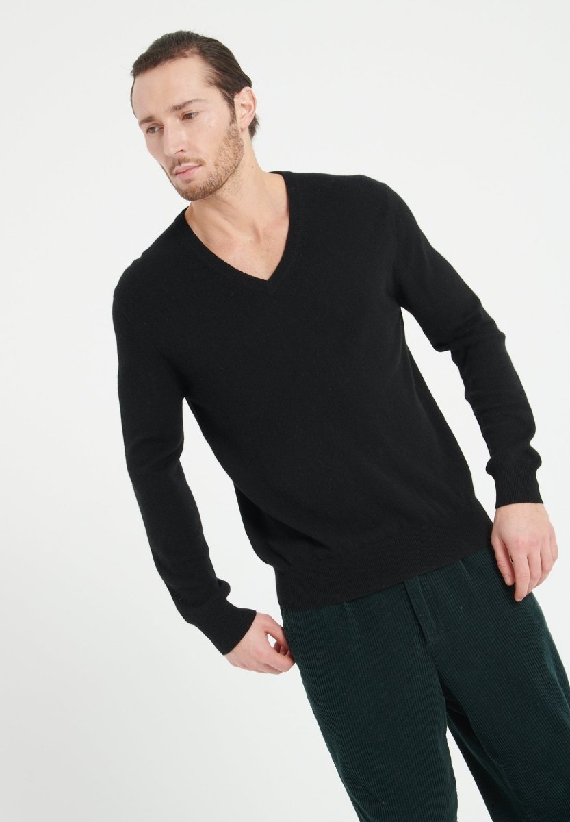 LUKE 1 Pull col V en cachemire noir - Studio cashmere8