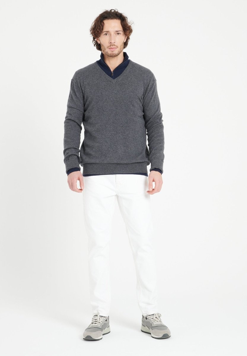 LUKE 11 Pull col V en cachemire gris anthracite - Studio cashmere8