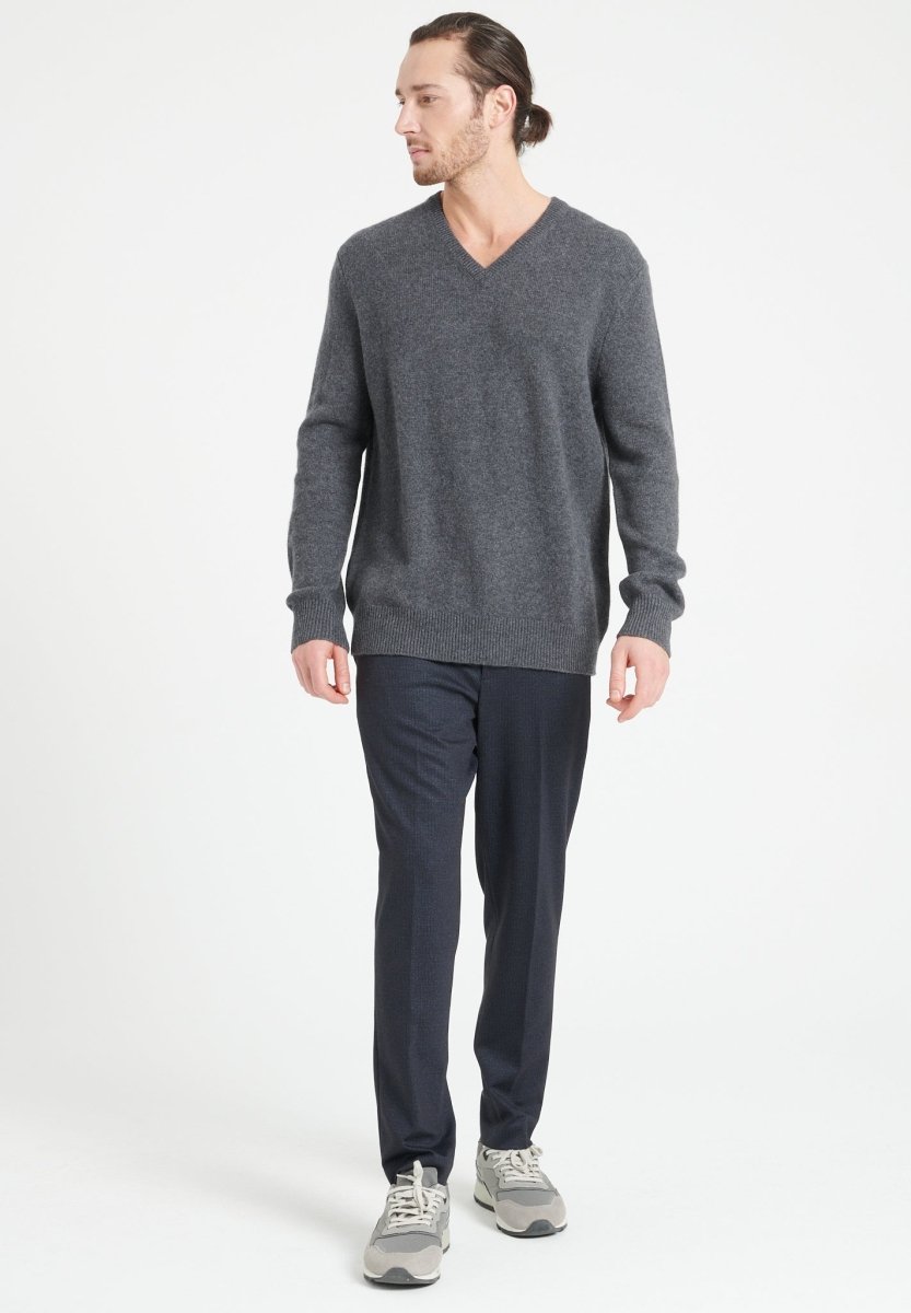 LUKE 13 Pull col V en cachemire 4 fils gris anthracite - Studio cashmere8