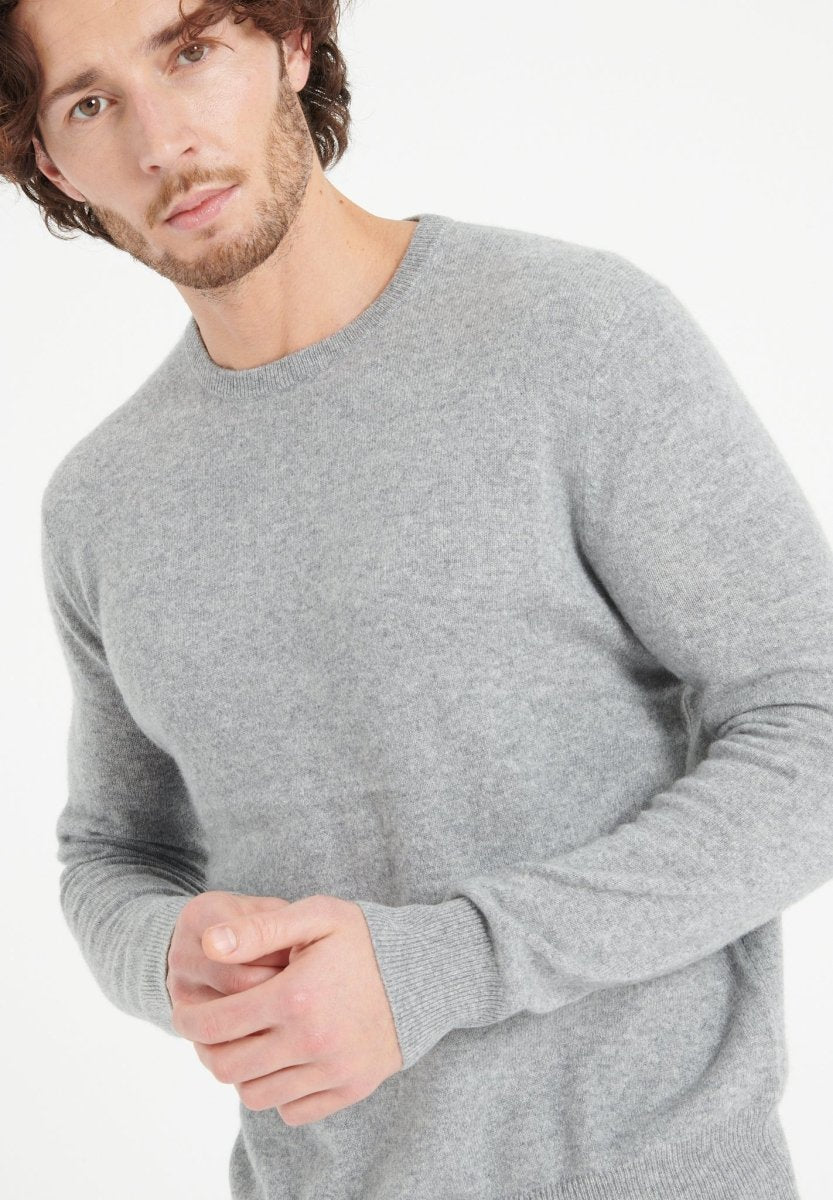 LUKE 2 Pull col rond en cachemire gris clair - Studio cashmere8