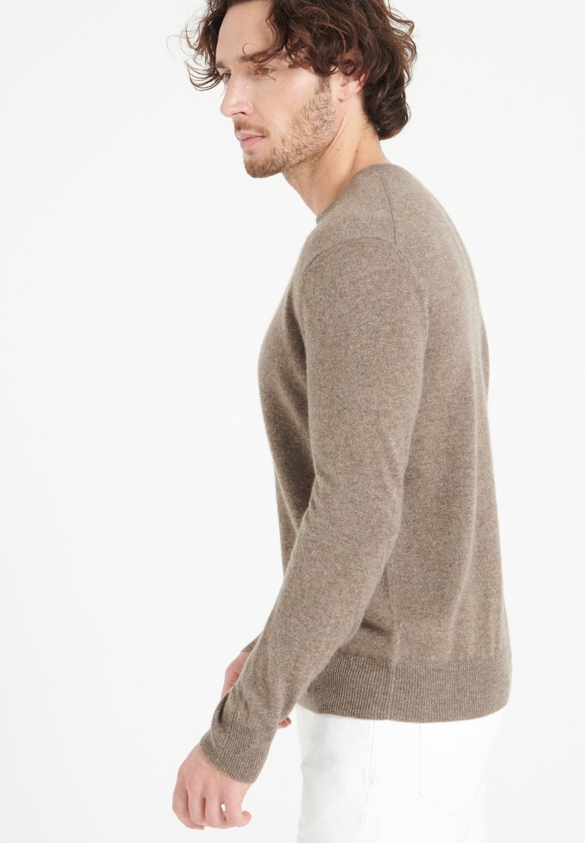 LUKE 2 Pull col rond en cachemire taupe - Studio cashmere8