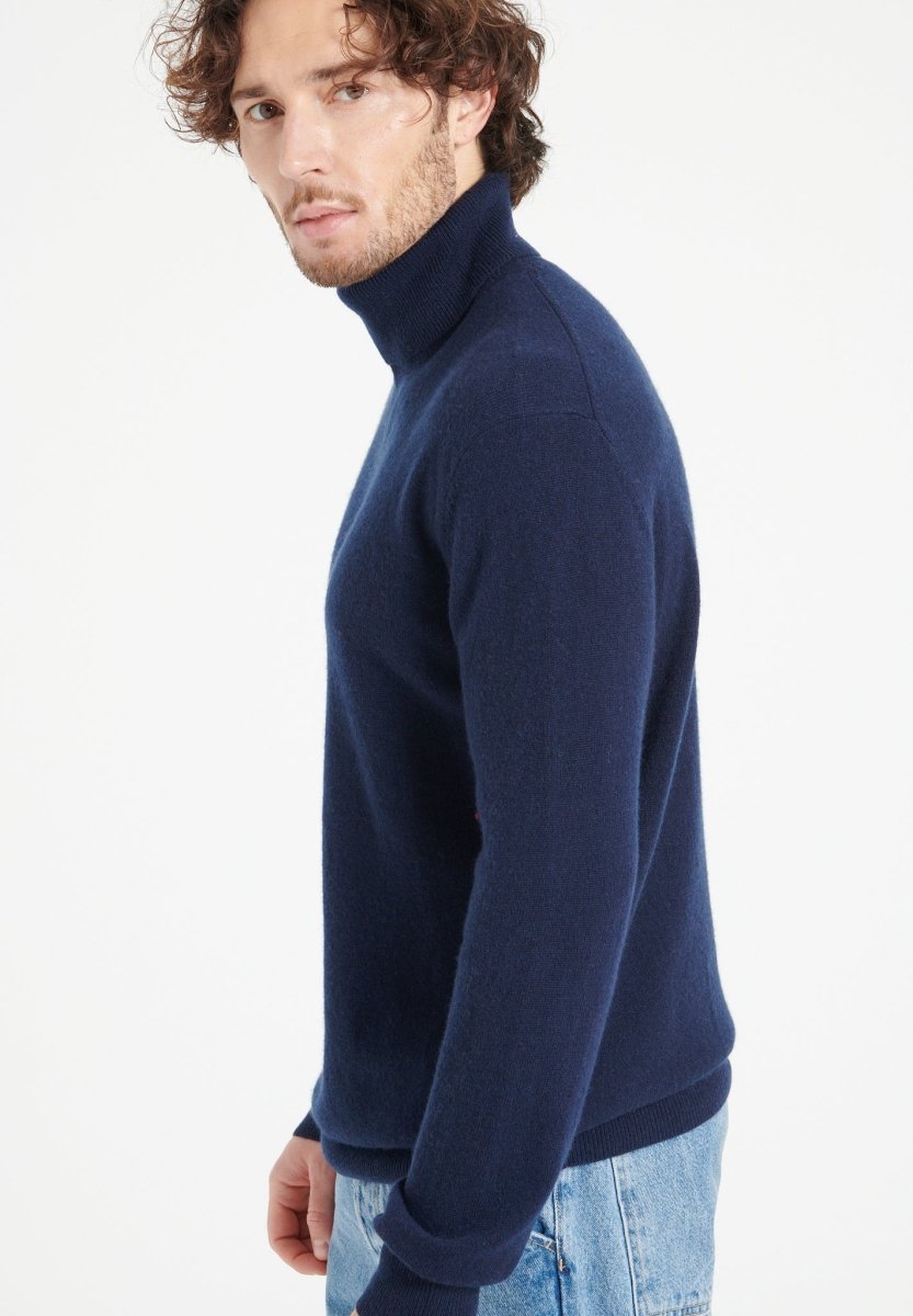 LUKE 3 Pull col roulé en cachemire bleu marine - Studio cashmere8