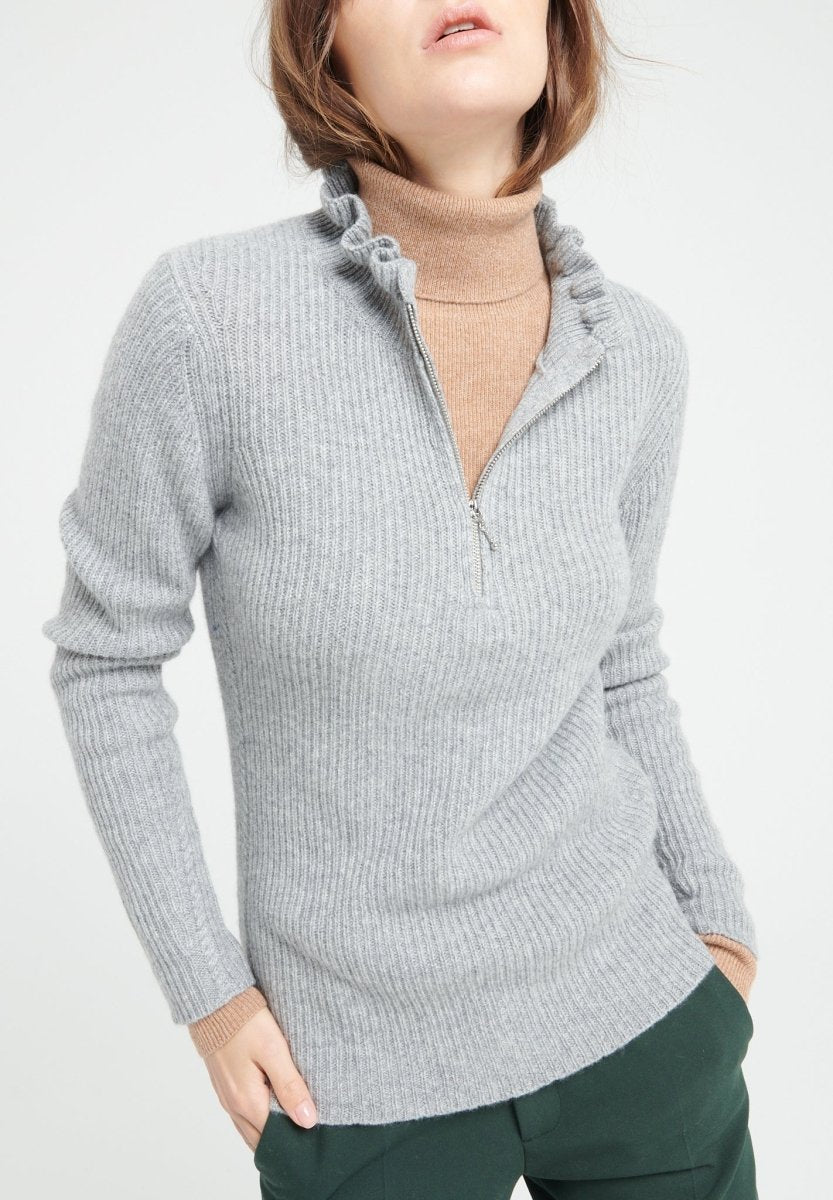 MIA 4 Pull col falbala zippé en cachemire à mailles côtelées gris clair - Studio cashmere8