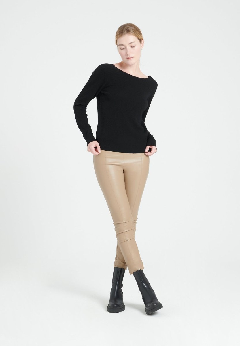 MIA 7 Pull décolleté en V dans le dos en cachemire noir - Studio cashmere8