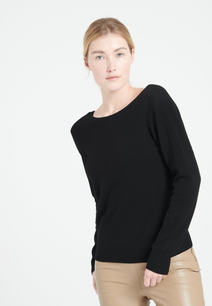 MIA 7 Pull décolleté en V dans le dos en cachemire noir - Studio cashmere8