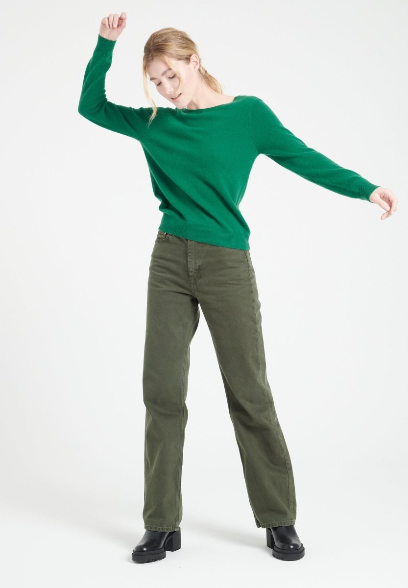 MIA 7 Pull décolleté en V dans le dos en cachemire vert émeraude - Studio cashmere8