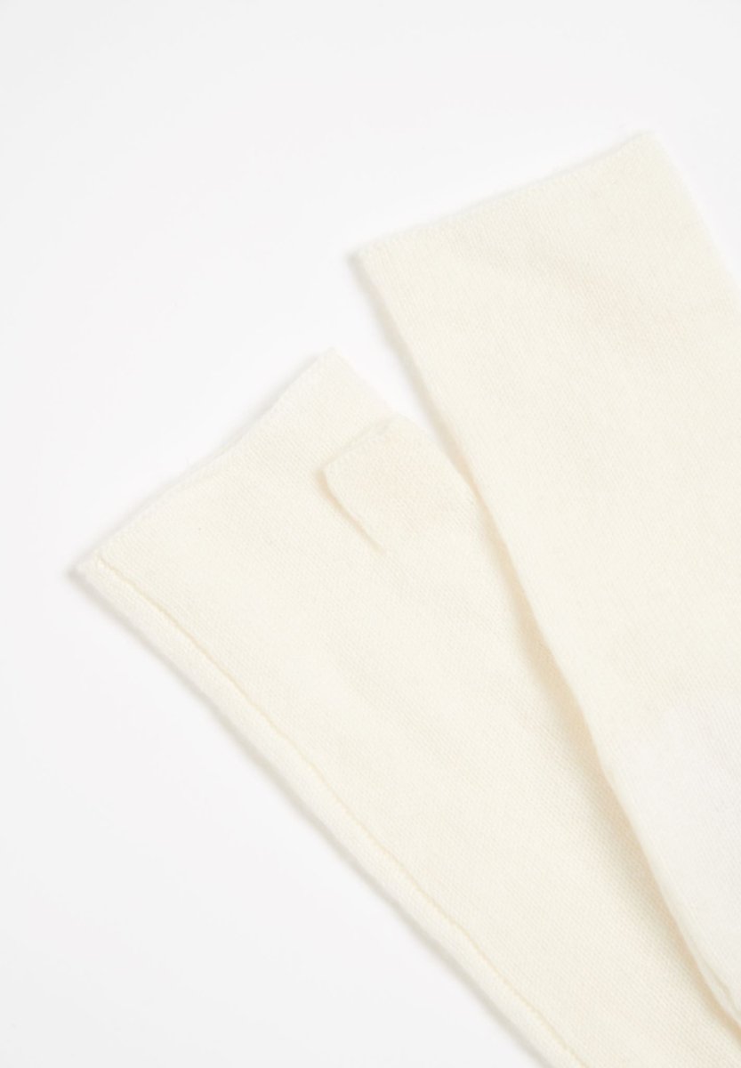 Mitaines en cachemire blanc écru - Studio cashmere8