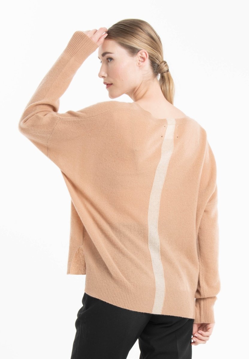 NAMI 23 Pull col V en cachemire avec bande couleur camel/beige - Studio cashmere8