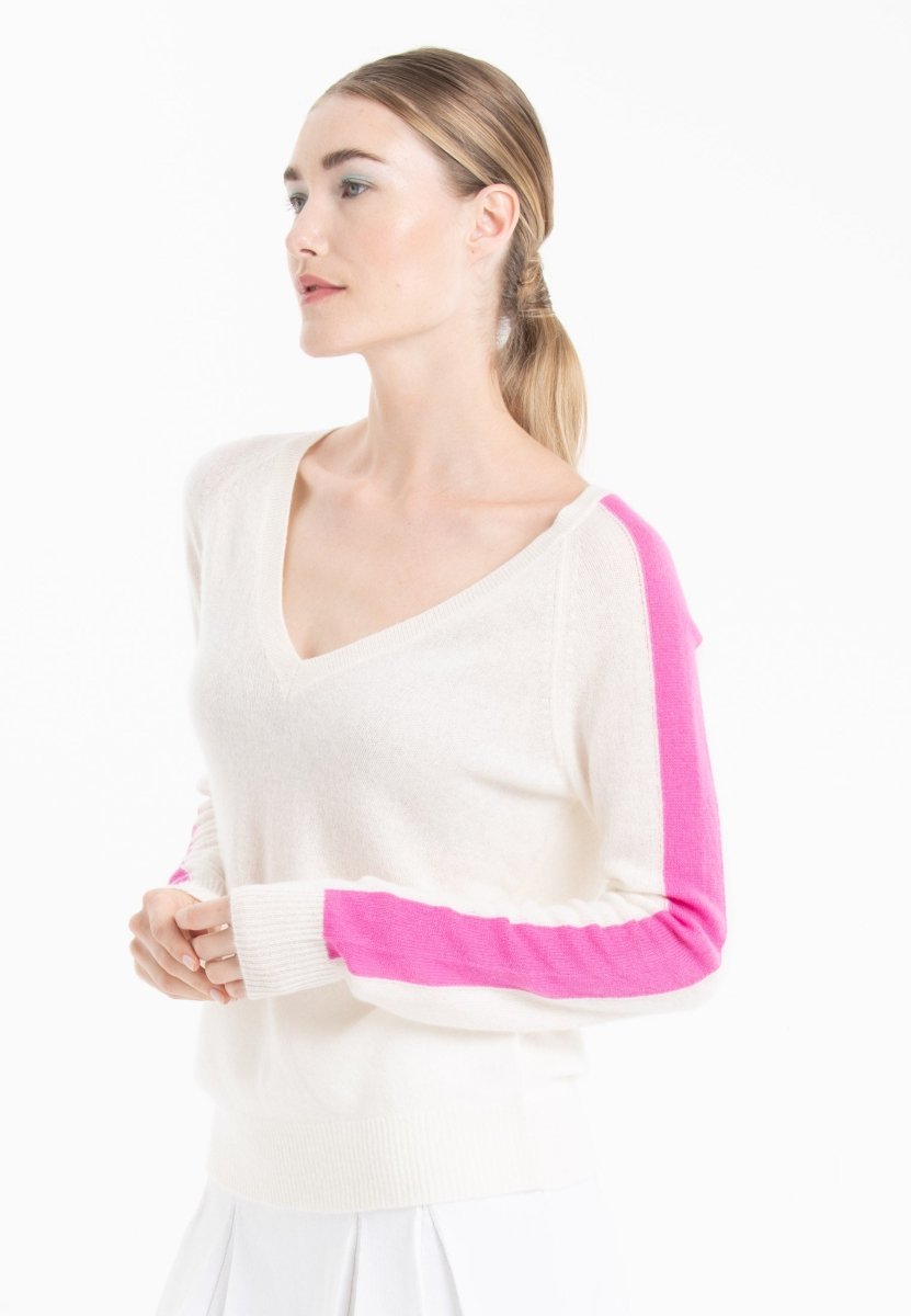 Pull col V en cachemire écru/ rose barbie femme - RIA 1 - Studio cashmere8