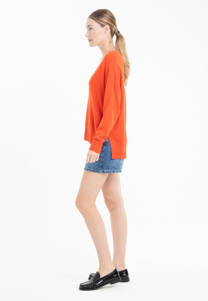 Pull col V en cachemire mandarine/ camel clair femme - NAMI 23 - Studio cashmere8