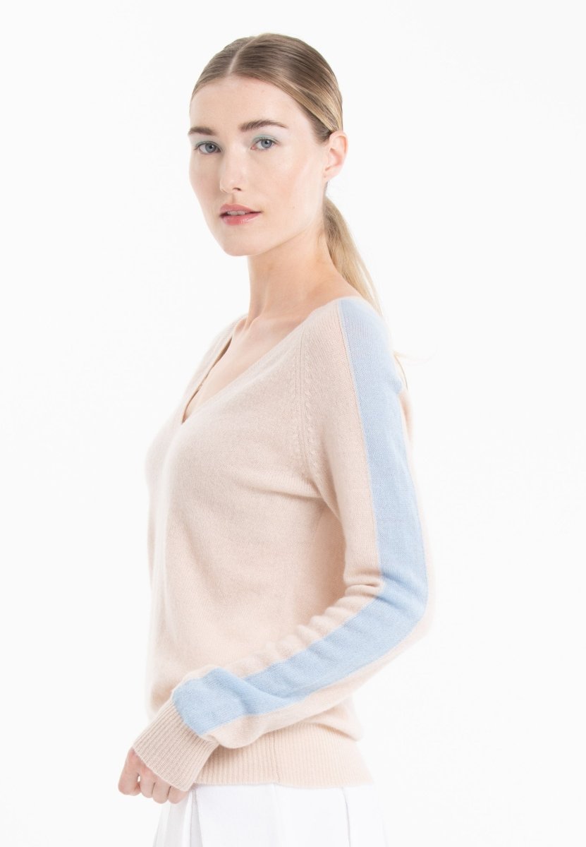 Pull col V en cachemire skin/ baby blue femme - RIA 1 - Studio cashmere8