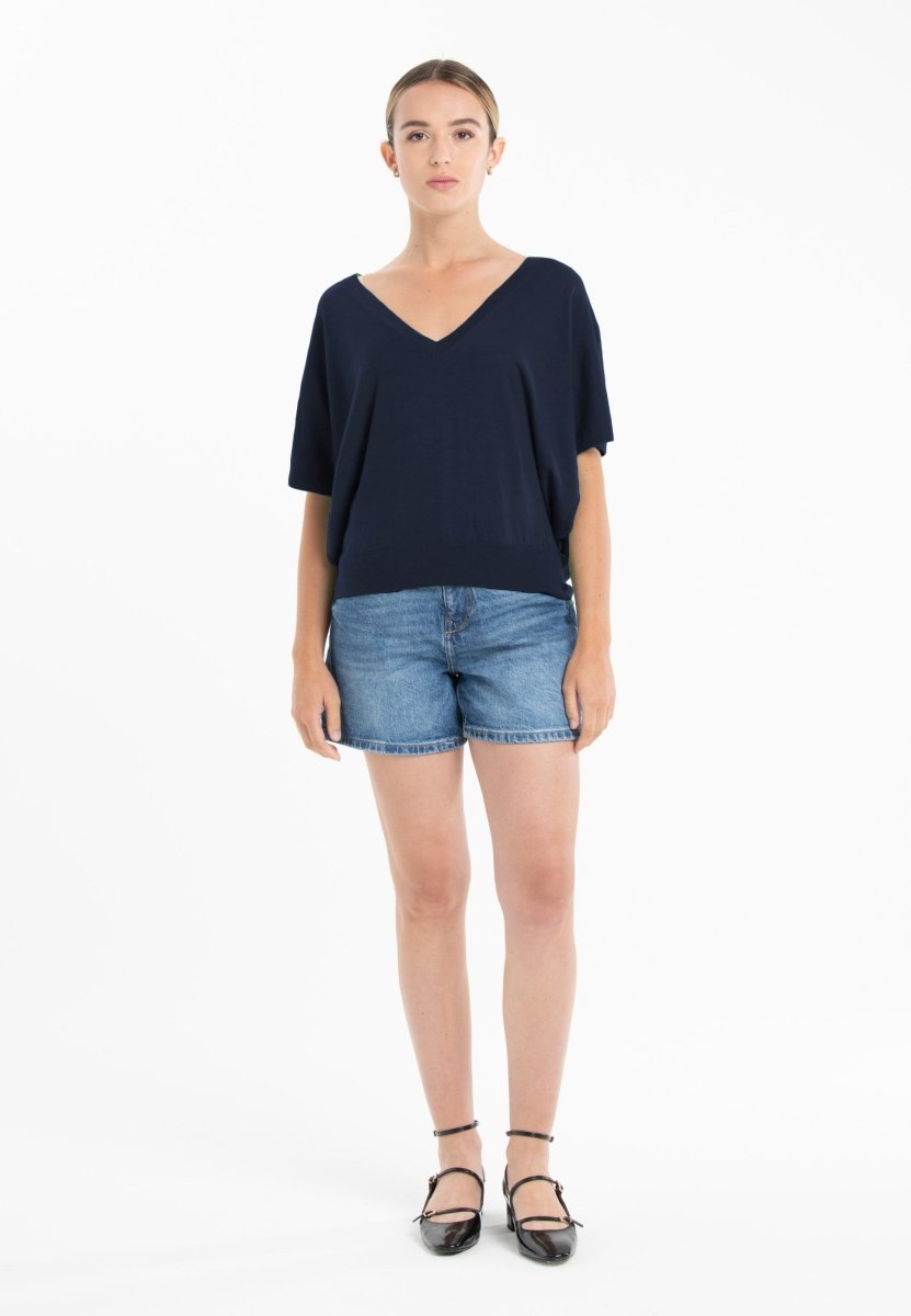 Pull col V manches chauve souris ultrafin cachemire et laine marine femme - KELLY 6 - Studio cashmere8