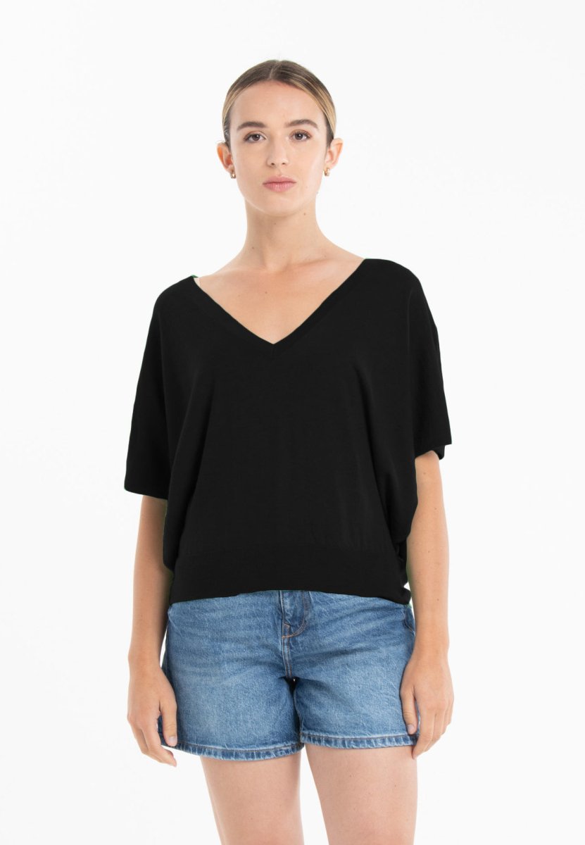 Pull col V manches chauve souris ultrafin cachemire et laine noir femme - KELLY 6 - Studio cashmere8