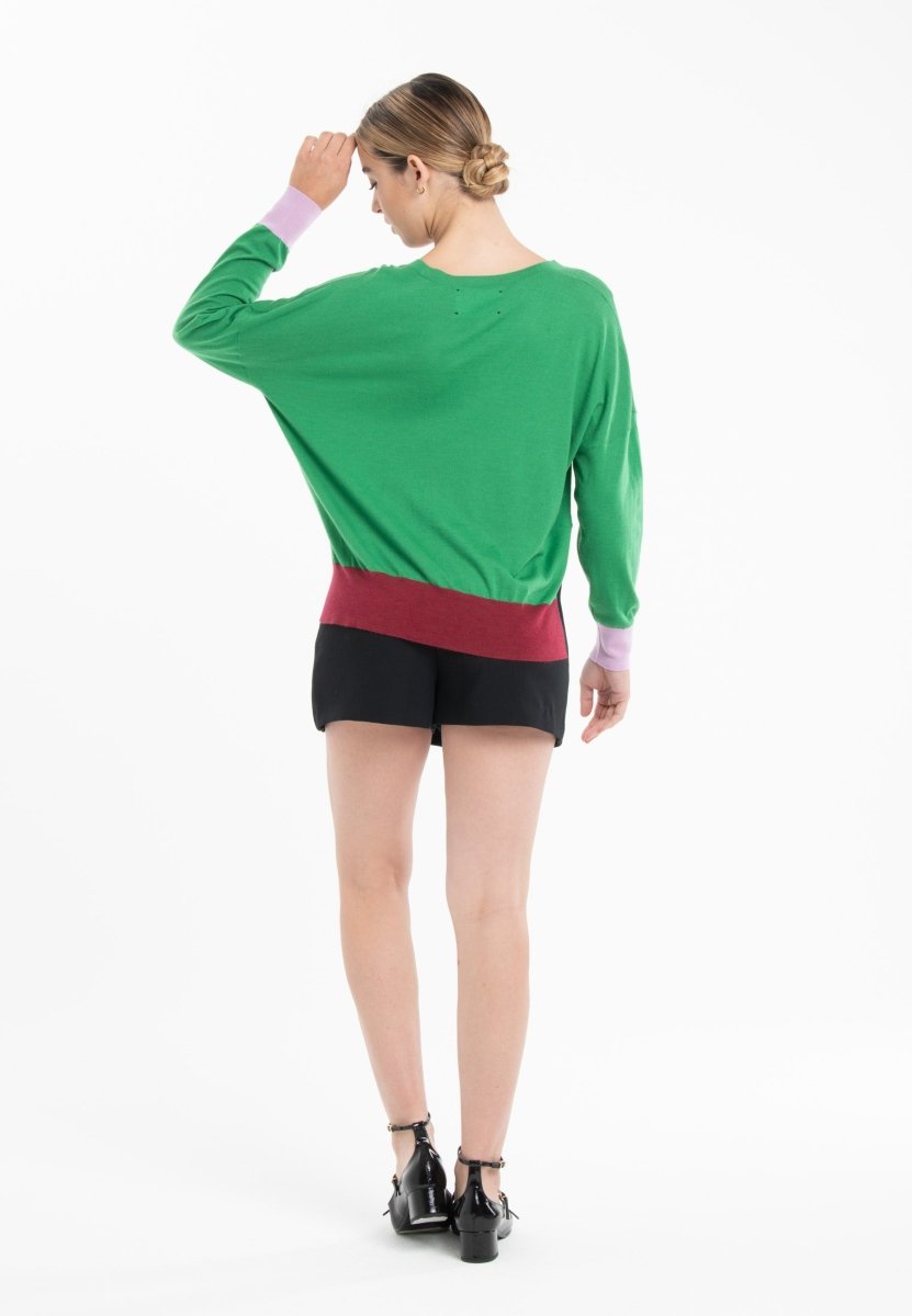 Pull col V oversize ultrafin cachemire et laine vert/ lavande/ rouge femme - KELLY 10 - Studio cashmere8