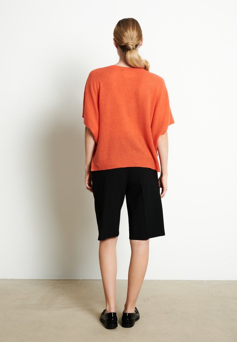 RIA 25 Pull col V manches chauve - souris en cachemire mandarine - Studio cashmere8