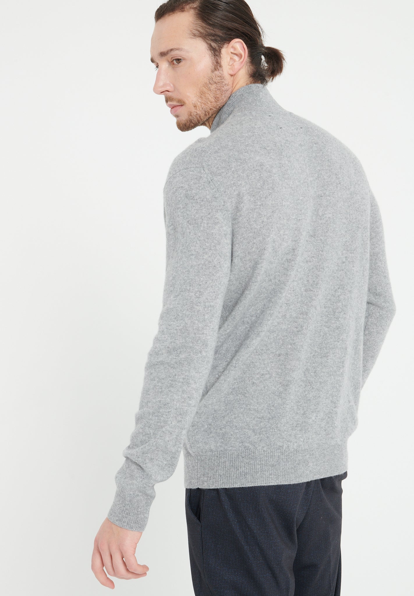 Pull camionneur col montant gris clair homme